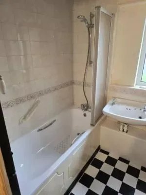 After: Bathroom deep clean, Halifax