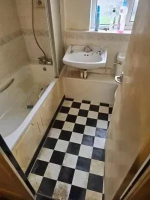 Before: Bathroom deep clean, Halifax